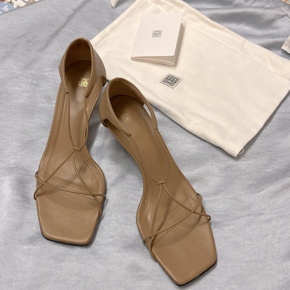 TOTEME the Knot Leather Sandals in caramel brown IT 38 US 8 Brand New! - Picture 6 of 12